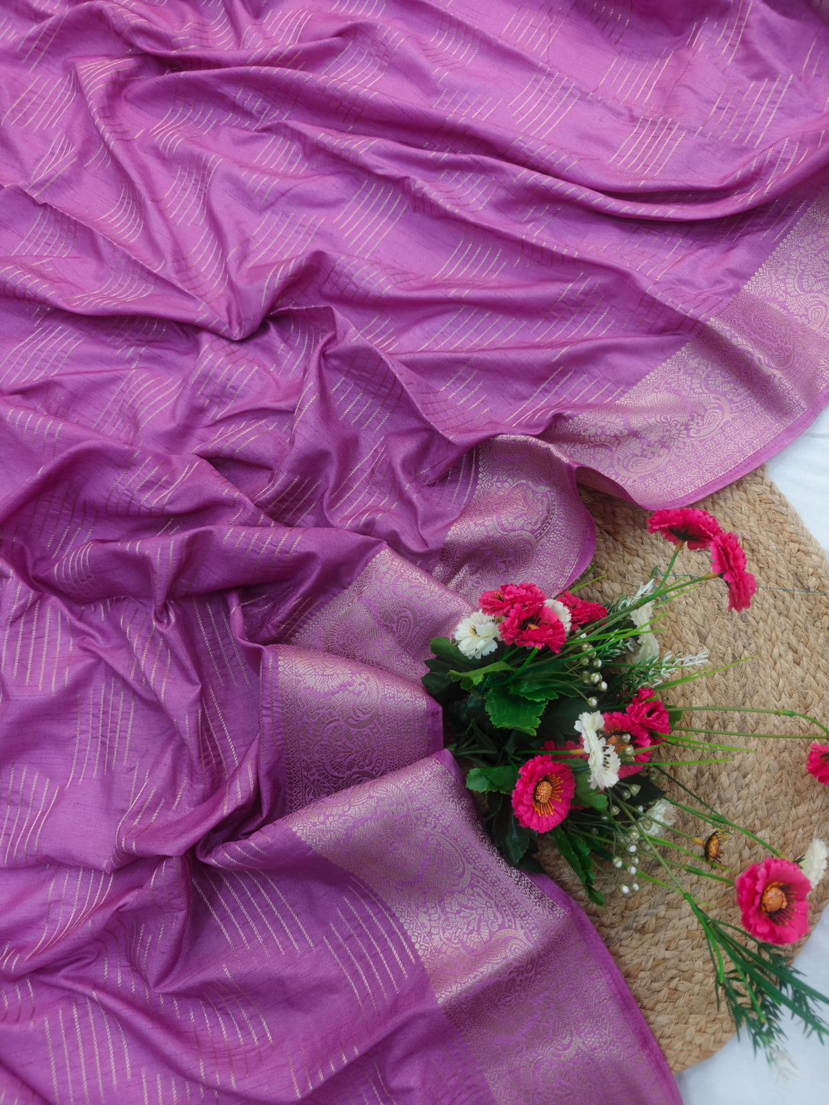 DOLA SILK RANI WITH GOLDEN ZARI BORDER
