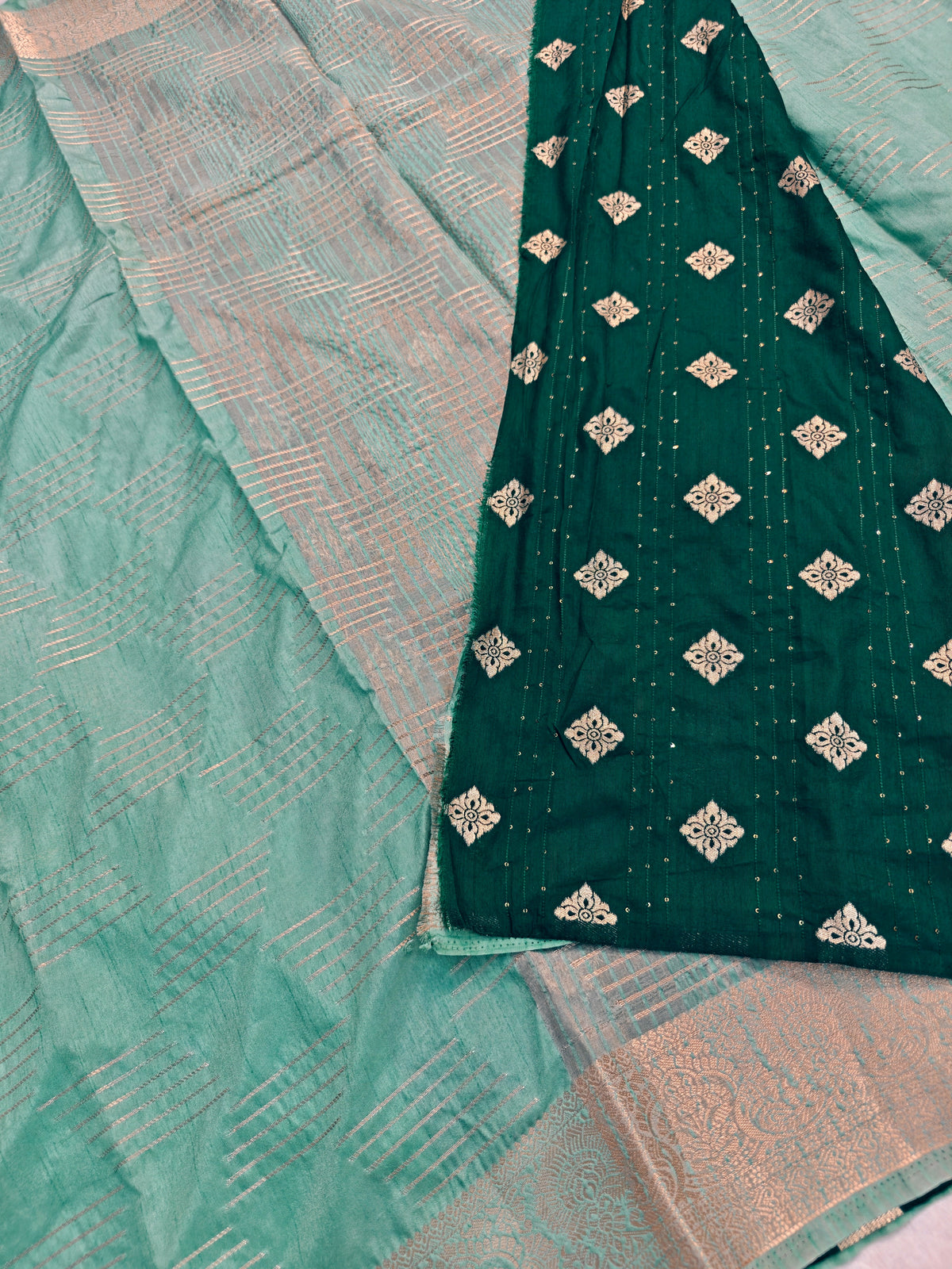 DOLA SILK RESHAM BOOTA WITH GOLDEN ZARI BORDER