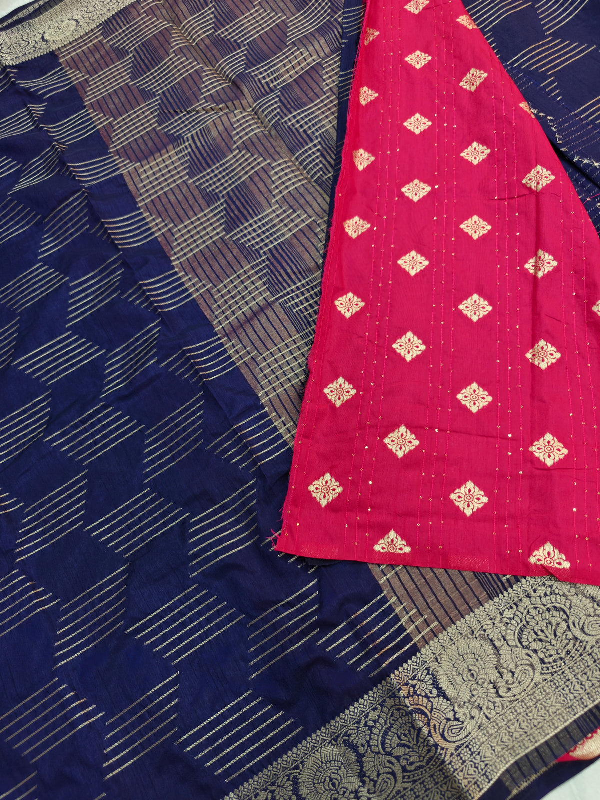 DOLA SILK PUPLE WITH GOLDEN ZARI BORDER