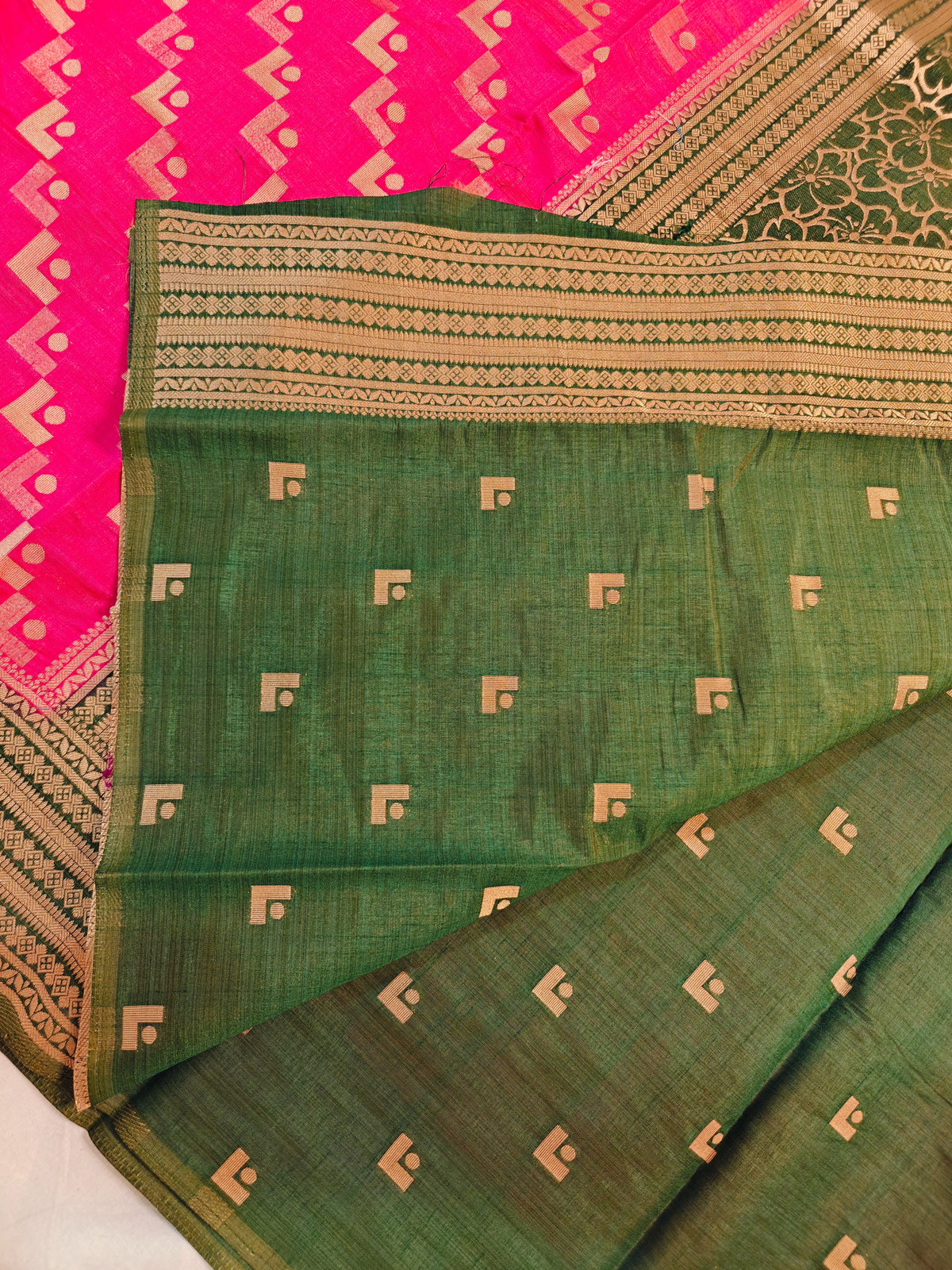 TUSSAR SILK PINK SHADE PAIRED WITH DEEP BOTTLE GREEN BORDER
